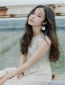 《年轻的小峓子1完整版在线播放》