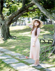 《小女花不弃电视剧免费播放》