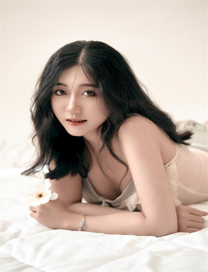 《糖：新一代健康杀手？》叙事手法重建解析：时间线安排与视角切换技巧探讨